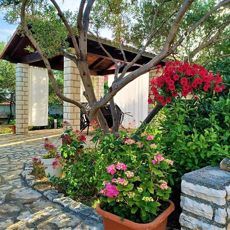 Apartmani Milena Barbat na Rabu Екстер'єр фото