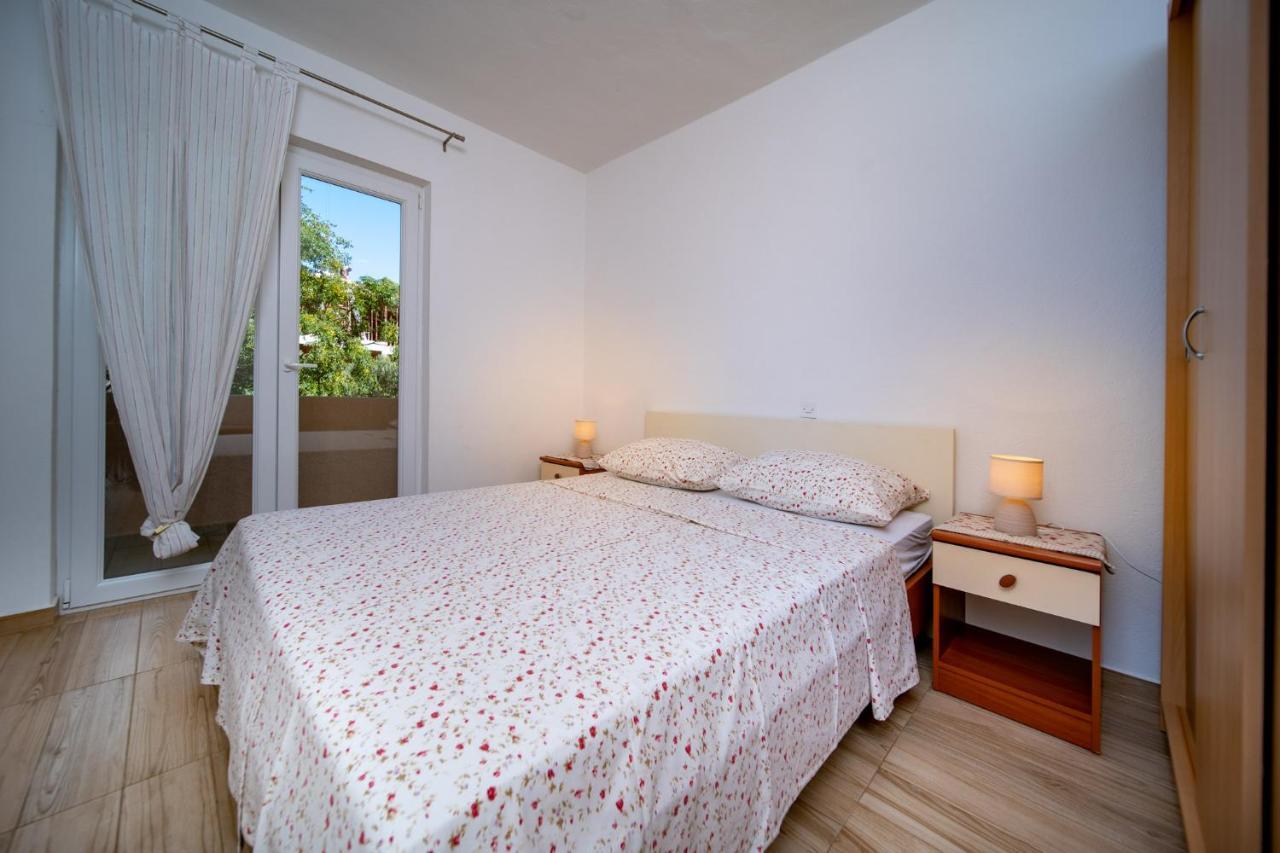 Apartmani Milena Barbat na Rabu Екстер'єр фото